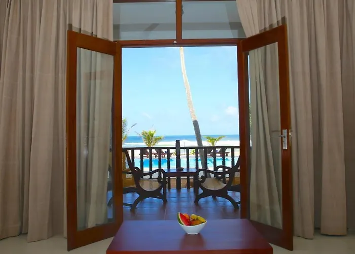 Whispering Palms Hotel