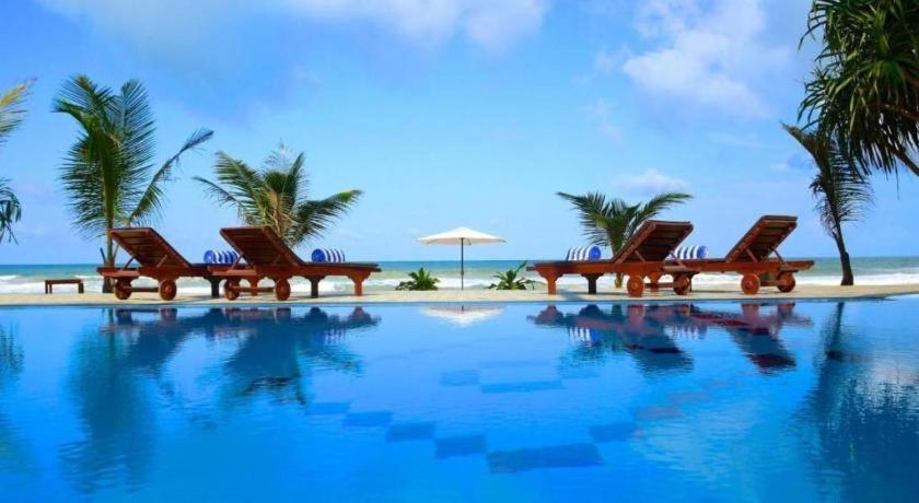 Whispering Palms Бентота