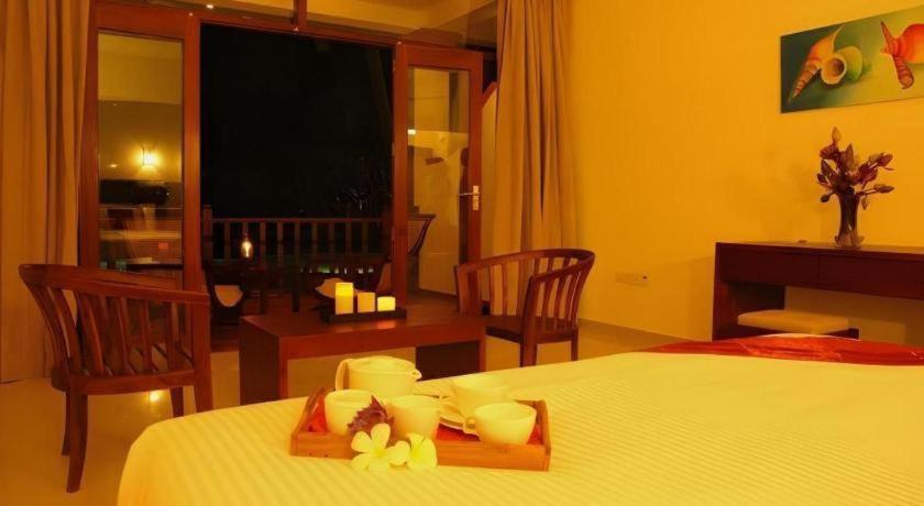 Whispering Palms 3* Bentota